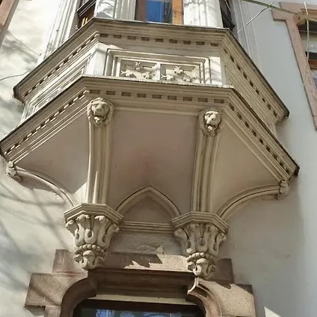 Karat With Parking Garage Apartment *